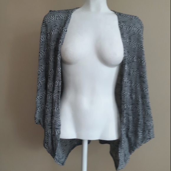 Como Vintage Sweaters - 3 fo $20 Como vintage | Nordstroms cardigan